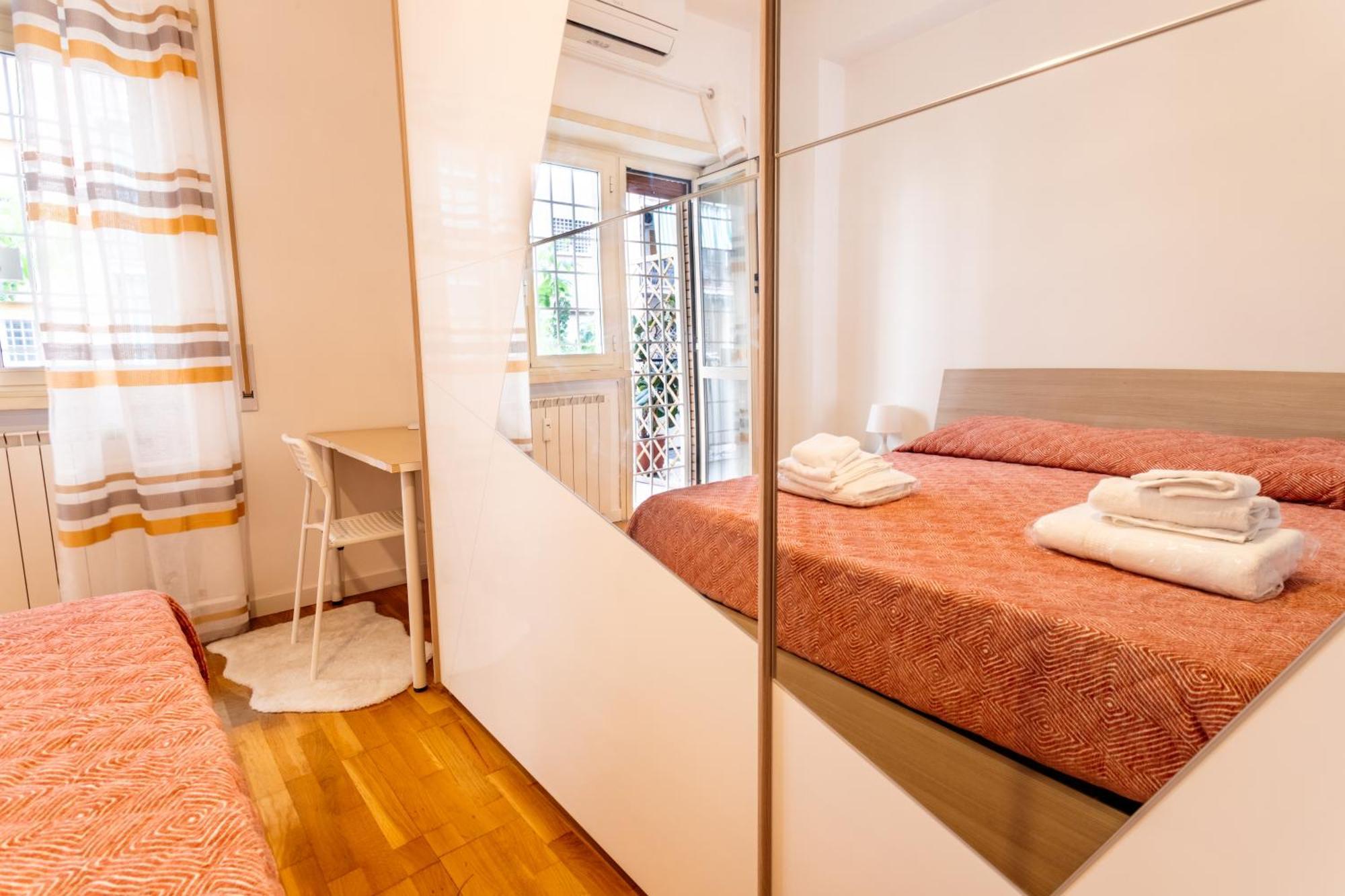 "Marconi Apt With Terrace" 30 Min From Colosseo Exterior foto
